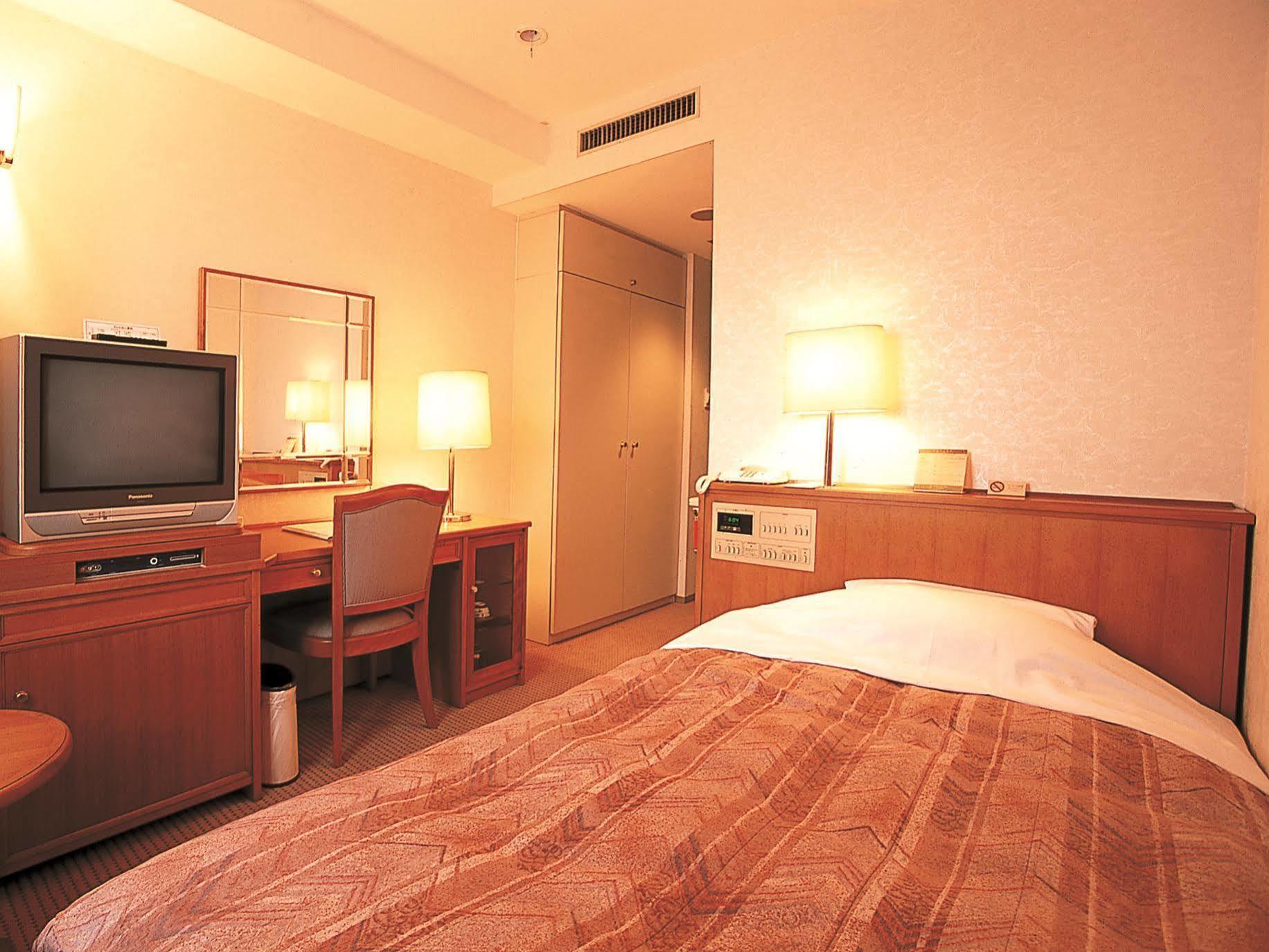 Tetoranze Makuhari Inagekaigan Hotel Chiba Exterior photo